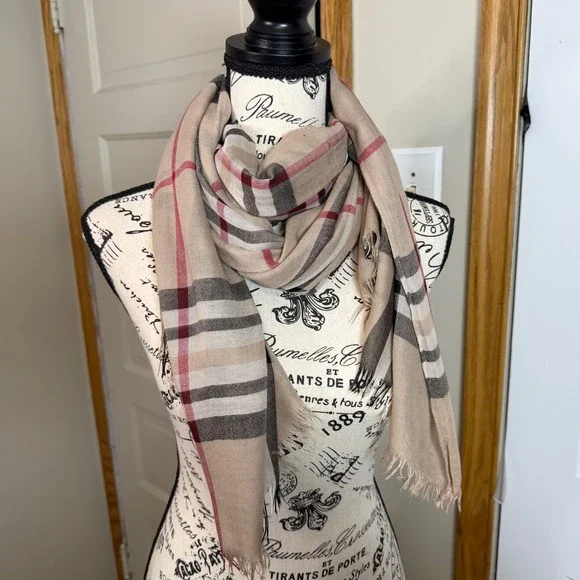 Beige Red Black Plaid Oversized 32"x 80"Scarf/Shawl Fringe Wrap Preppy V. FRASS - Picture 3 of 8